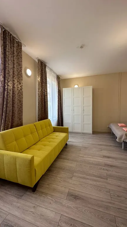 Квартира Семейный апартамент с просторной гостиной и просторной спальней — Мичуринское