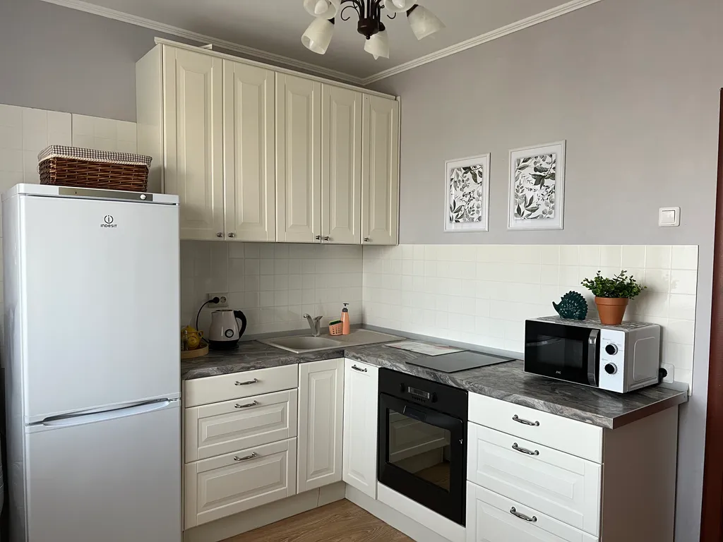 Квартира Уютная квартира в благоустроенном районе с видом на церковь — Лобня