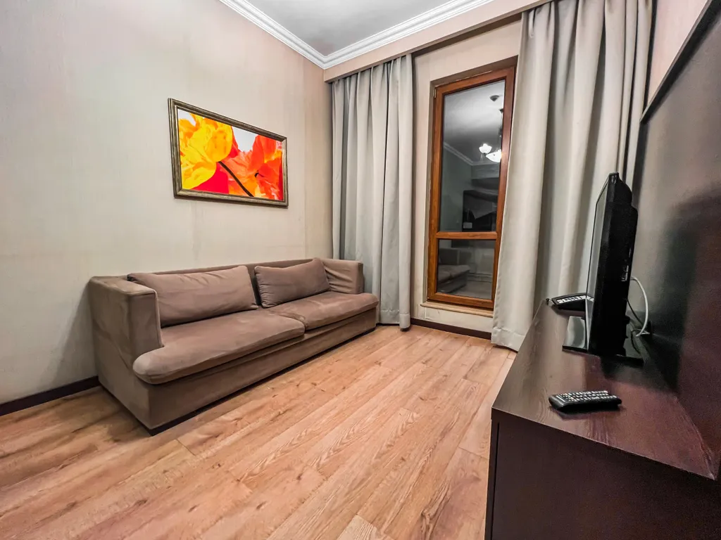 Просторные апартаменты на "набережной Времена года"