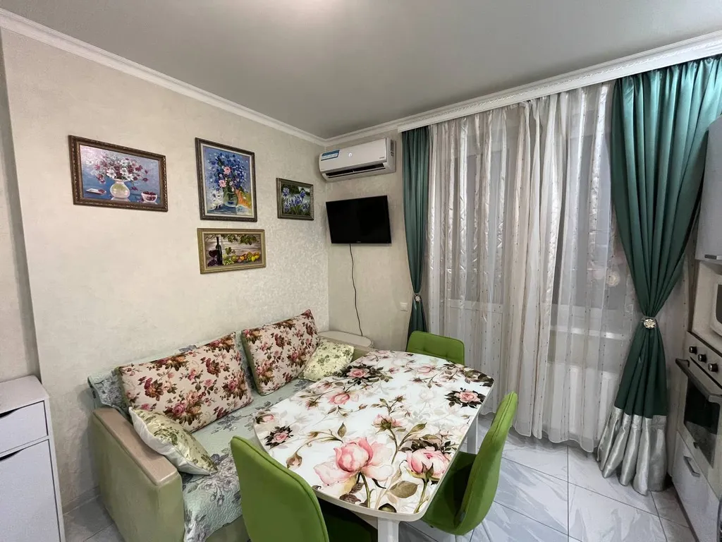 Квартира Просторная квартира в сердце курортной зоны — Горячий Ключ