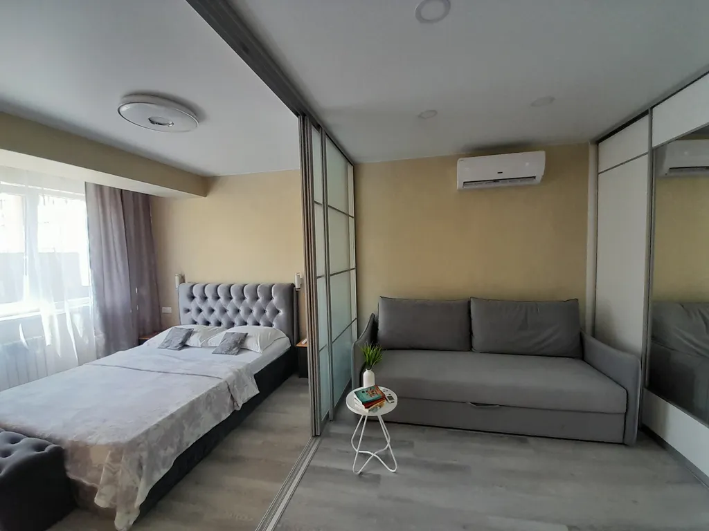 Уютная квартира с балконом в спальном районе