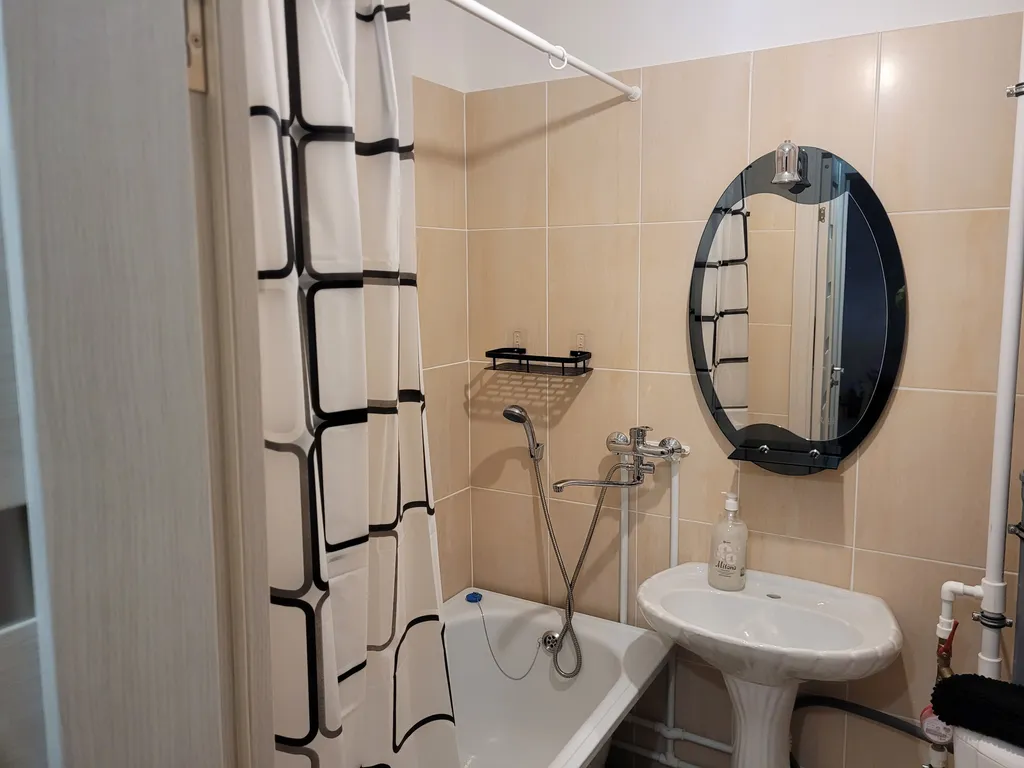 Уютная с хорошей аурой в новом доме квартира со всеми удобствами