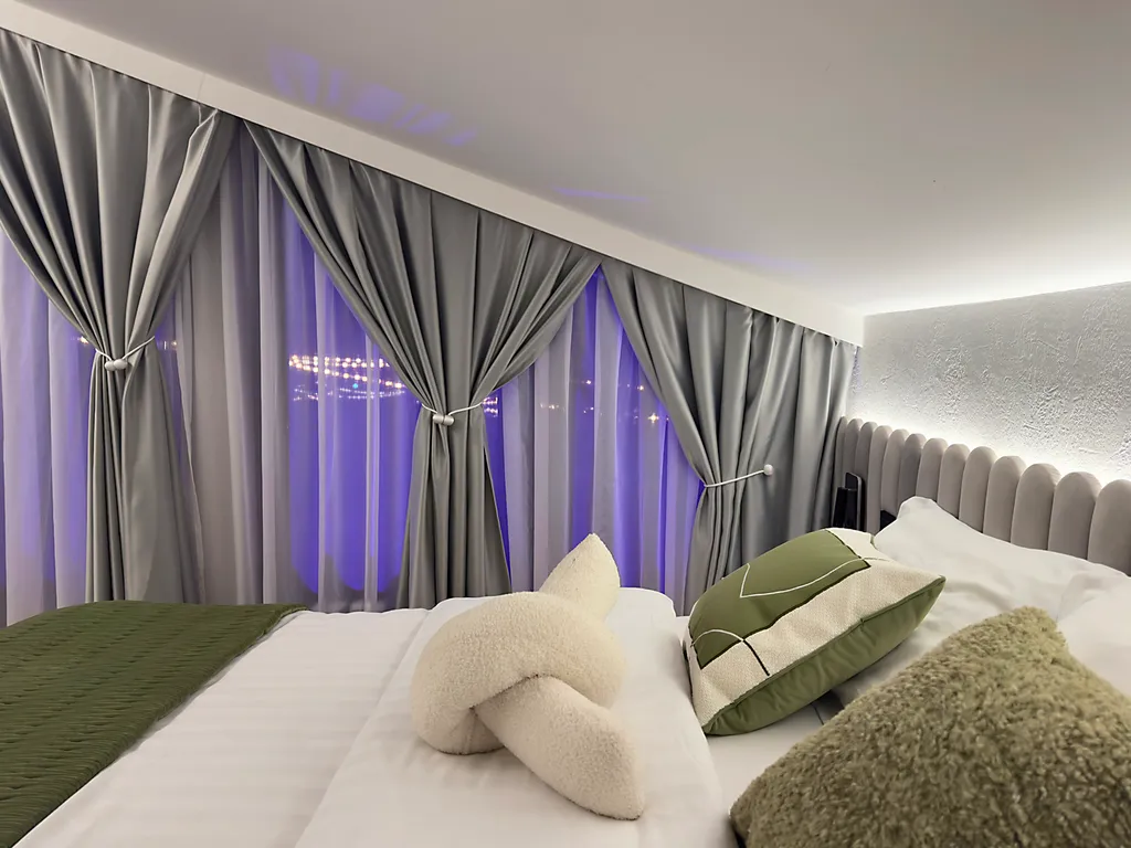 Дом DOUBLE с чаном на террасе