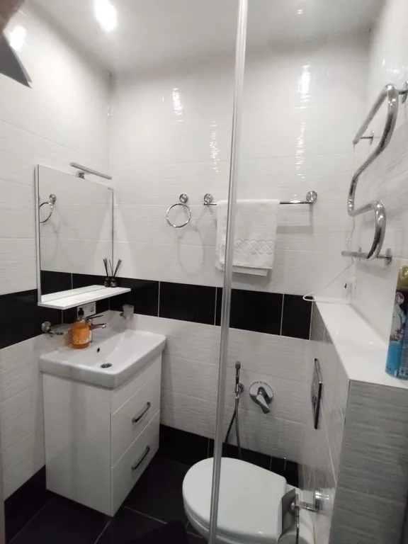 Квартира Двухкомнатная квартира рядом с кипарисовой аллеей — Судак