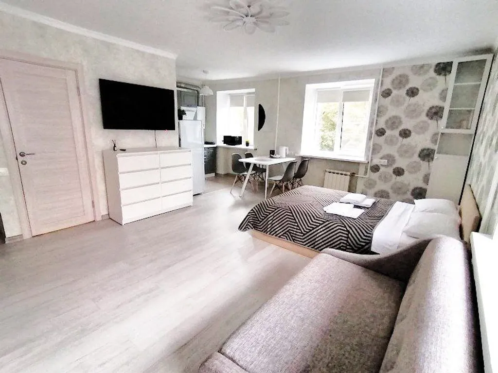 Квартира Светлая студия на Театральной площади — аренда посуточно в Рязань