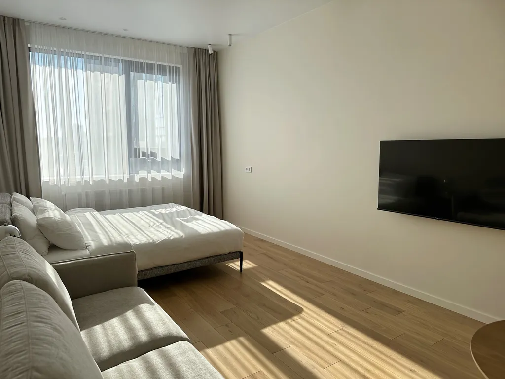 Дизайнерские апартаменты с видом на город и центр