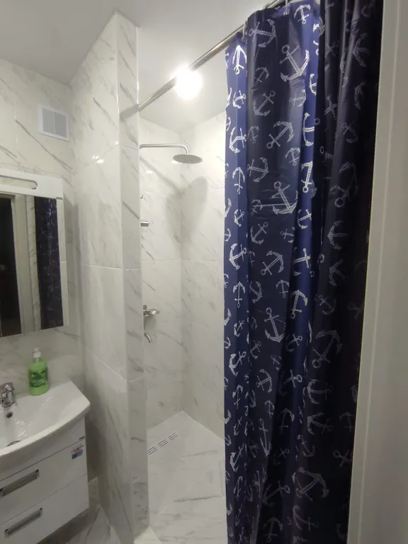 Уютная квартира в доме у озера