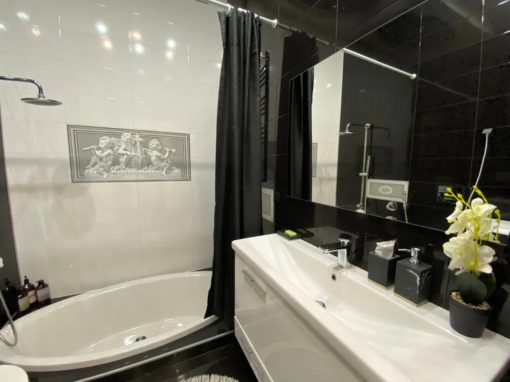 Дизайнерская квартира в центре с видом на храм