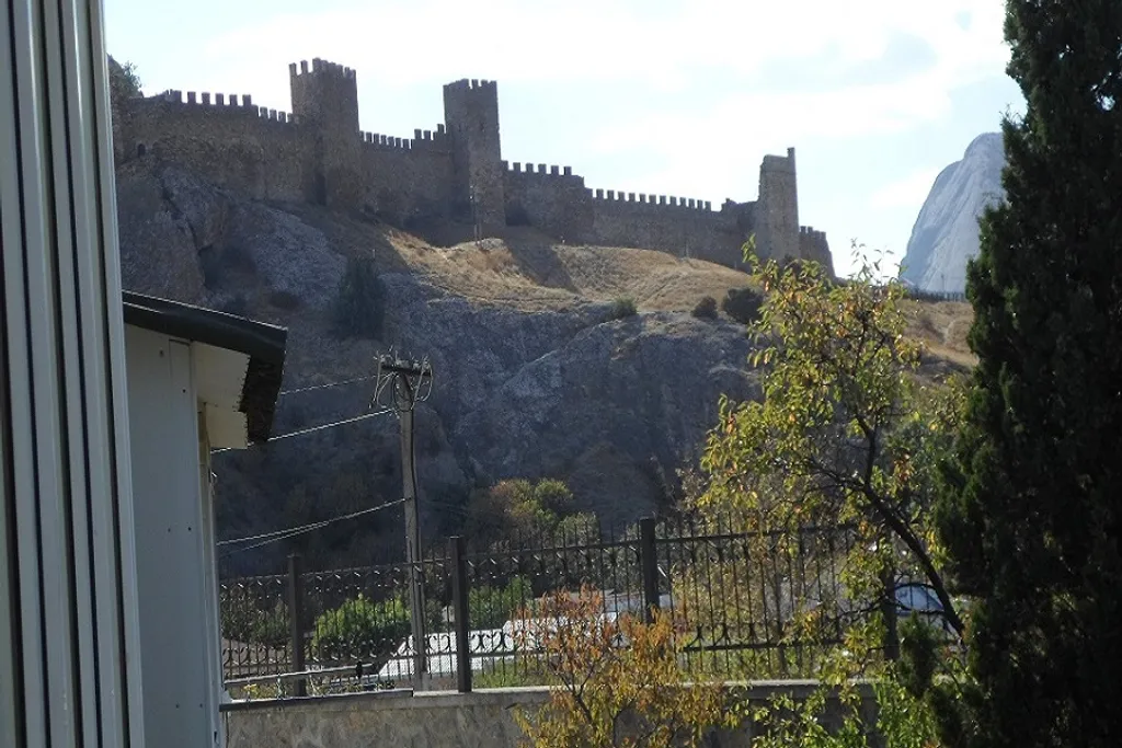 Квартира Уютная 2-комнатная квартира возле моря — Судак