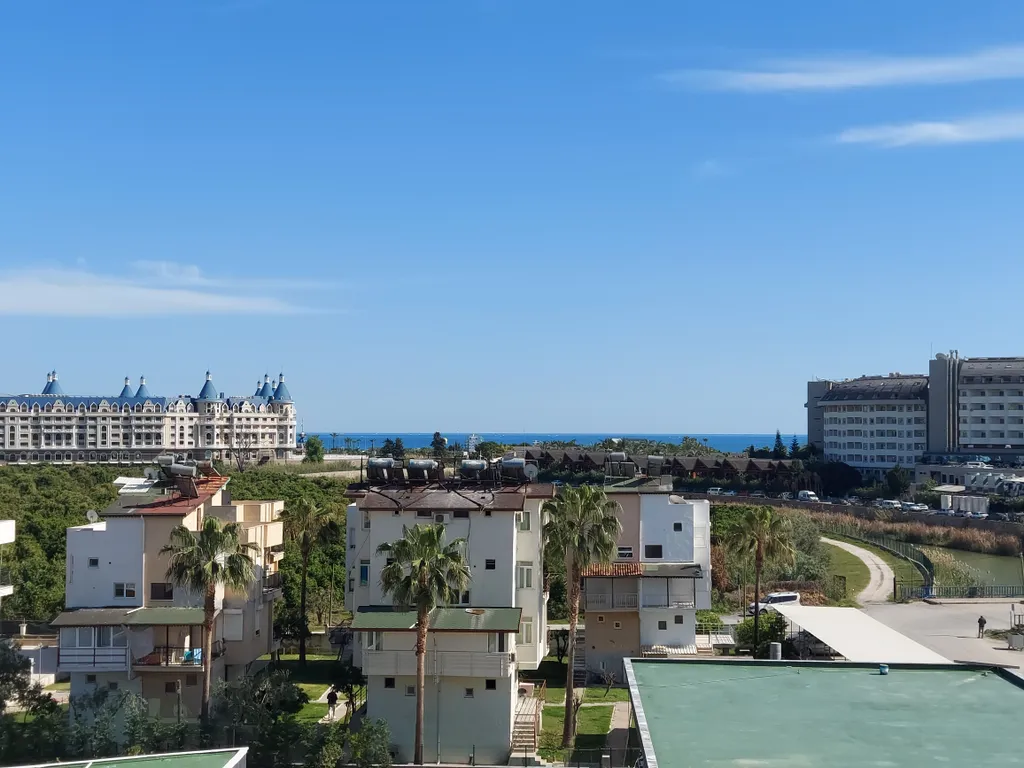 Квартира 1+1 в Azura World c видом на бассейн и аквапарком