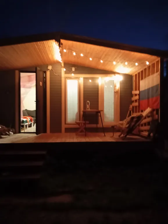 Новый домик рядом с лесом