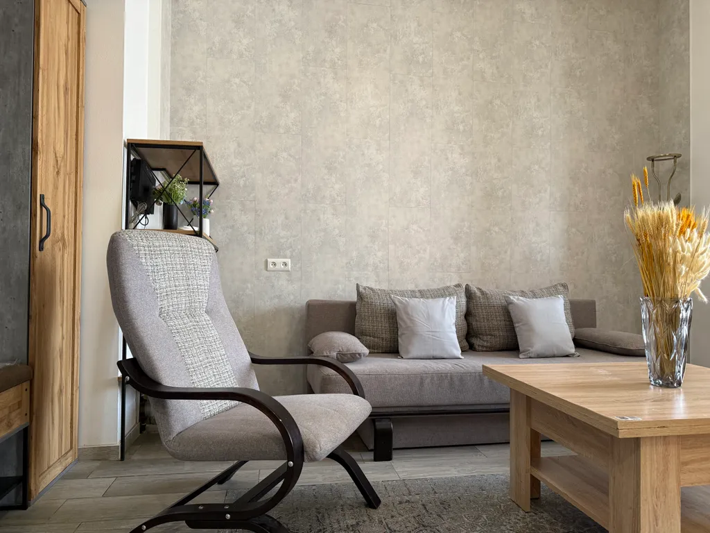 Уютная квартира в самом центре до площади Республики 250 метров