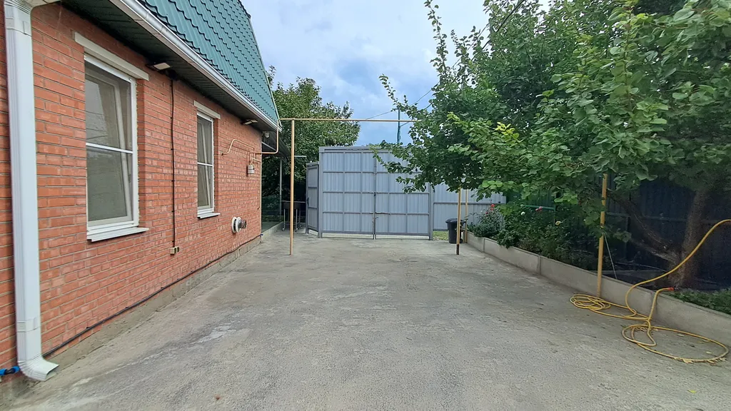 2-х этажный дом в центре города