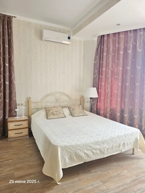 Большая квартира — аренда посуточно в Геленджик