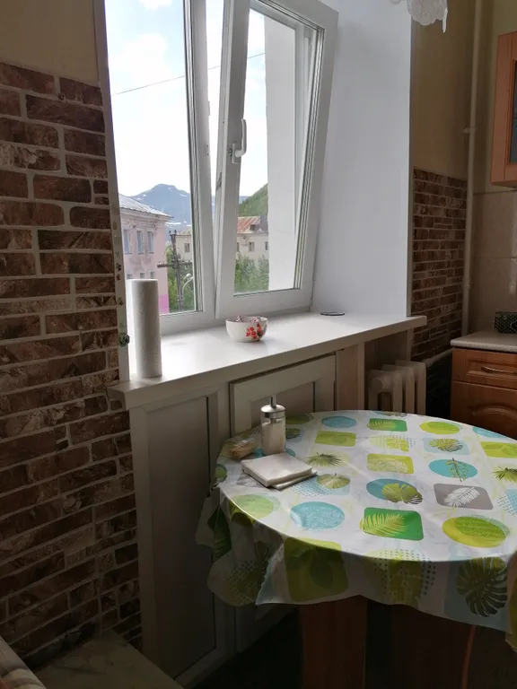 Квартира Просторная квартира с сауной — Кировск