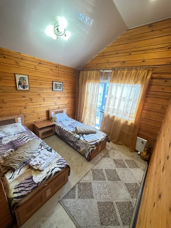 Дом у озера в Листвянке