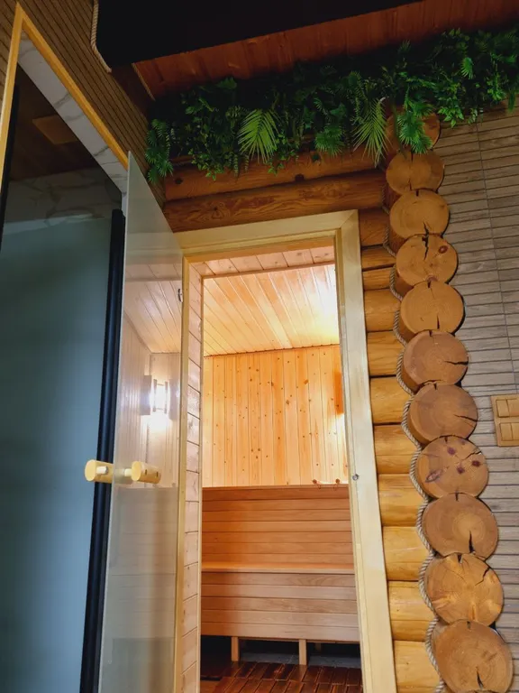 Коттедж с термальным бассейном и баней Green House