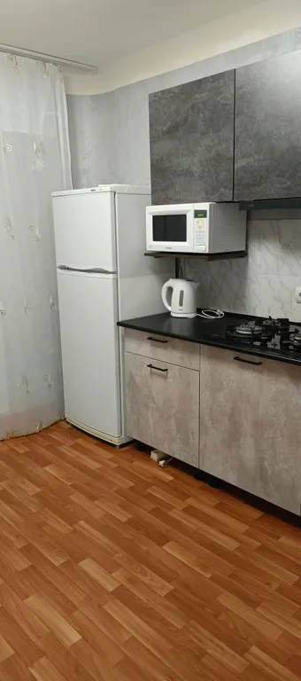 Уютная квартира в новой части города — аренда посуточно в Волжский