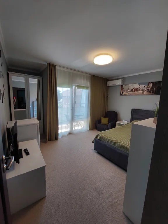 Семейный на 3м. этаже .