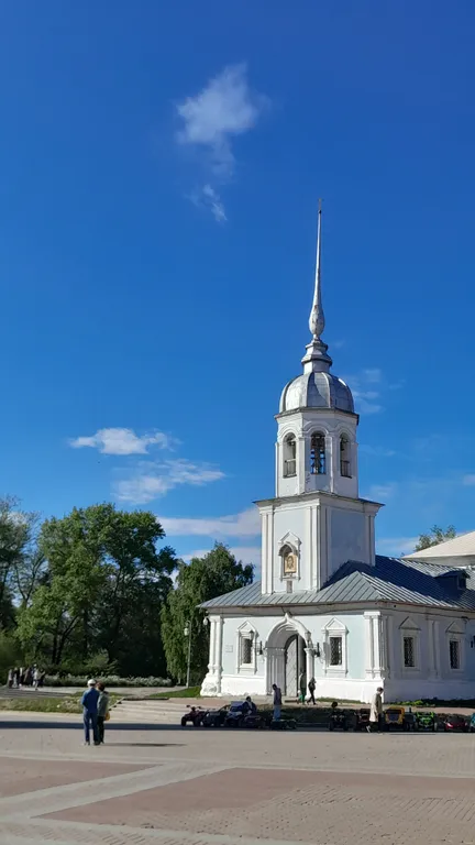 Уютная двухкомнатная квартира в самом центре Вологды