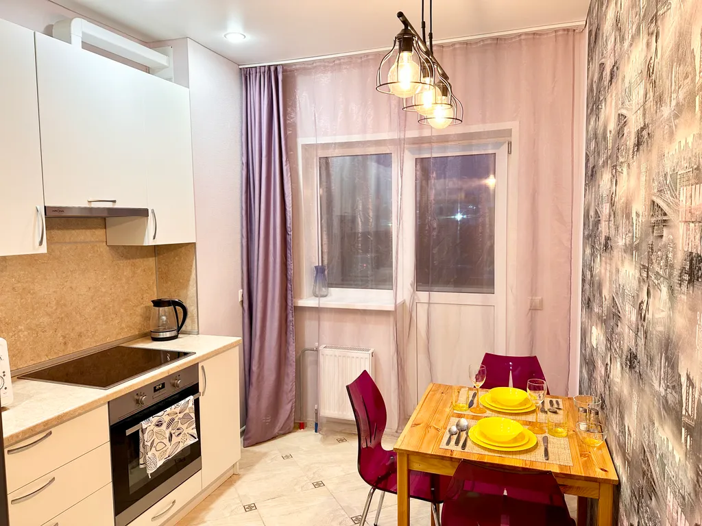 Уютная, чистая квартира с хорошим ремонтом и хорошей локацией в городе