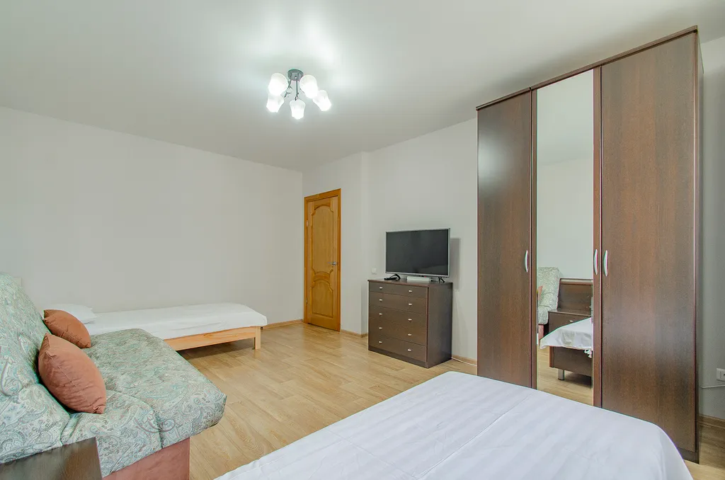 Двухкомнатная в центре на 5 человек