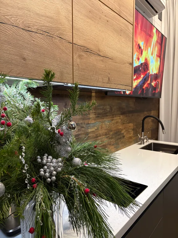 Дом Совы на вершине города