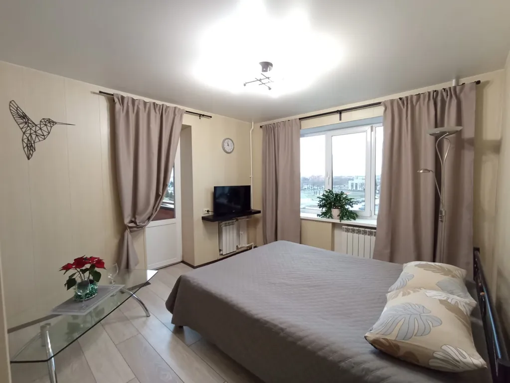 Видовая квартира в фешенебельном районе — аренда посуточно в Великий Новгород