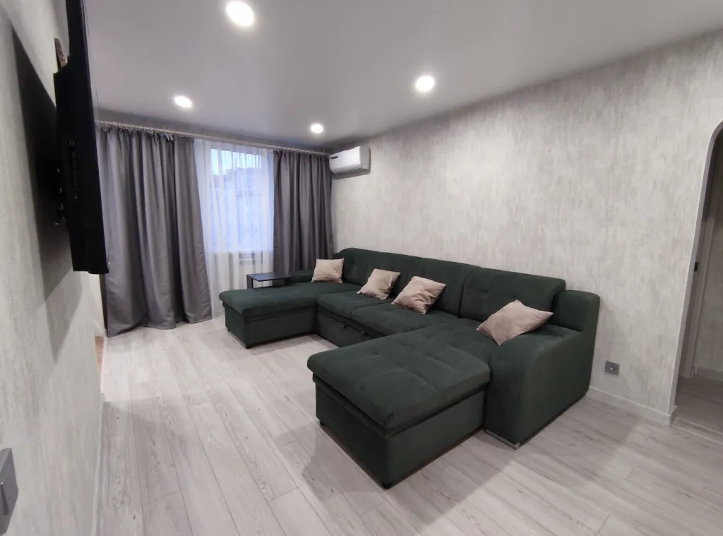 Уютная квартира на набережной Петра Великого