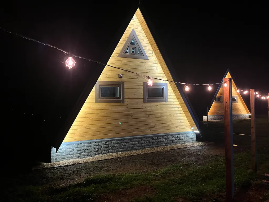 Уютный домик в стиле а-фрейм на оз. Волго