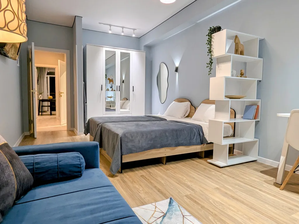 Просторная квартира с новым ремонтом для семьи в центре