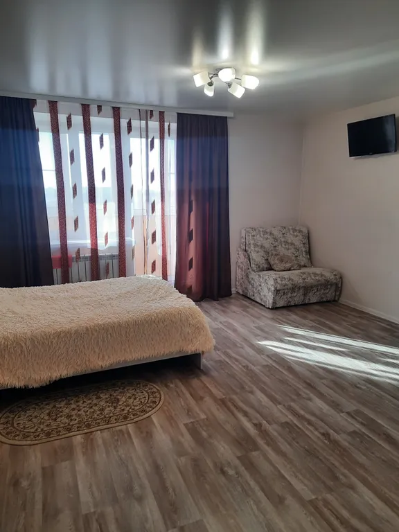 Квартира-студия в центре Левого берега