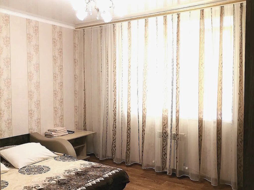 Напротив Ледового Дворца