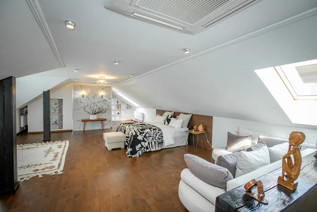 Вилла дзен с ванной спа и террасой с видом на сад