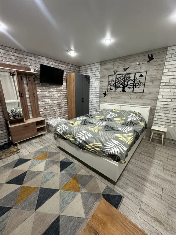 Квартира рядом с метро, от центра 10 минут