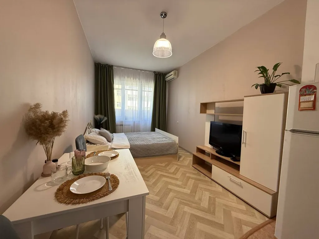 Студия в 700 метрах от Аэропорта