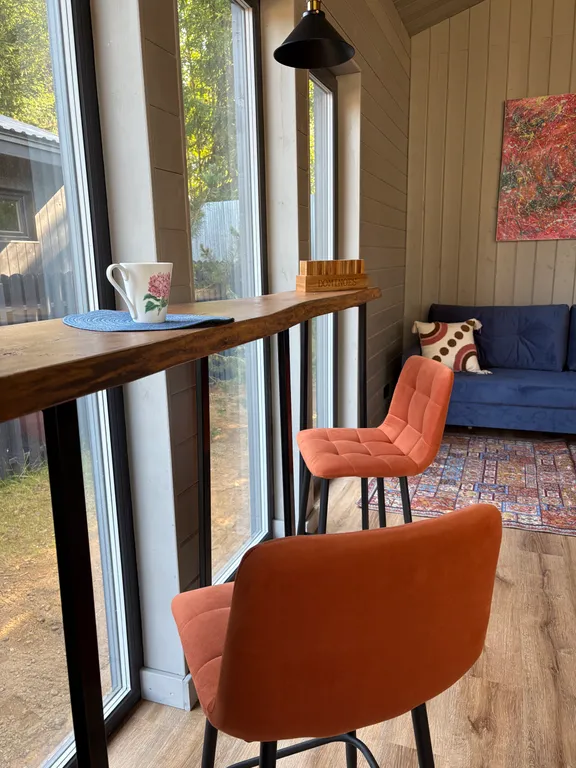 Коттедж Комфортный коттедж с сауной и купелью — Бугры