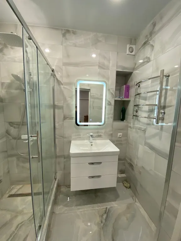 Уютная евротрёшка в новостройке с закрытым двором на пульте