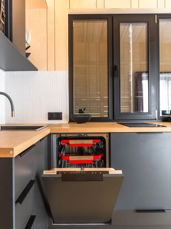 Коттедж Уютный дом в лесу для 2-х с купелью фурако и мангалом — Глубокое (Каменногорское г/п)