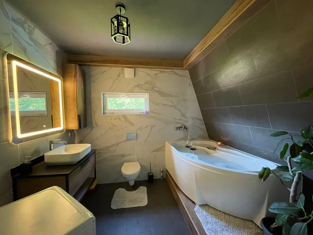 Коттедж Мансардный этаж с видом на лес вокруг — Сочи