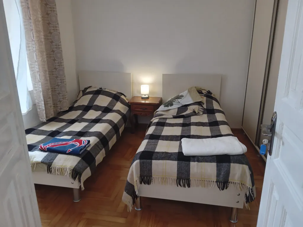 Небольшая комната для двоих в уютном гостевом доме