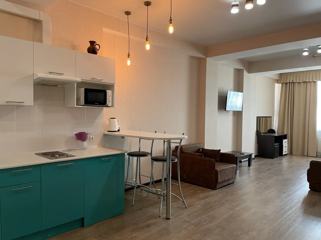 Квартира Комфортабельная квартира в центре, рядом с набережной — Севастополь