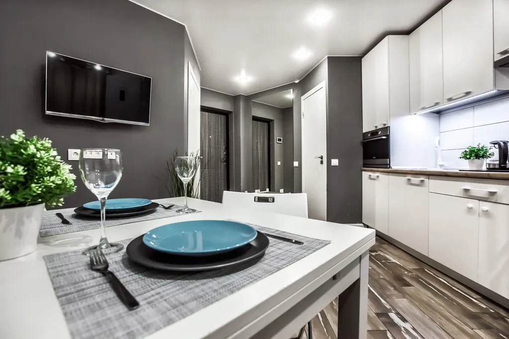 Grey Cardinal Sutki Life