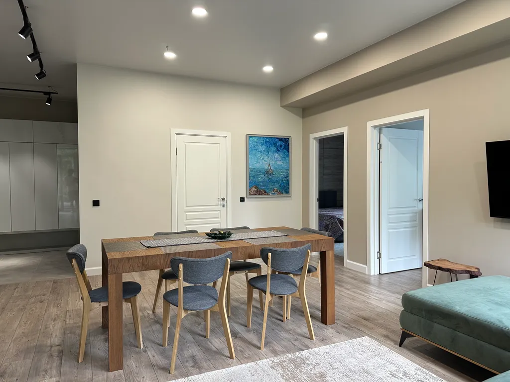 Штольц 2-ух комнатные апартаменты 75м