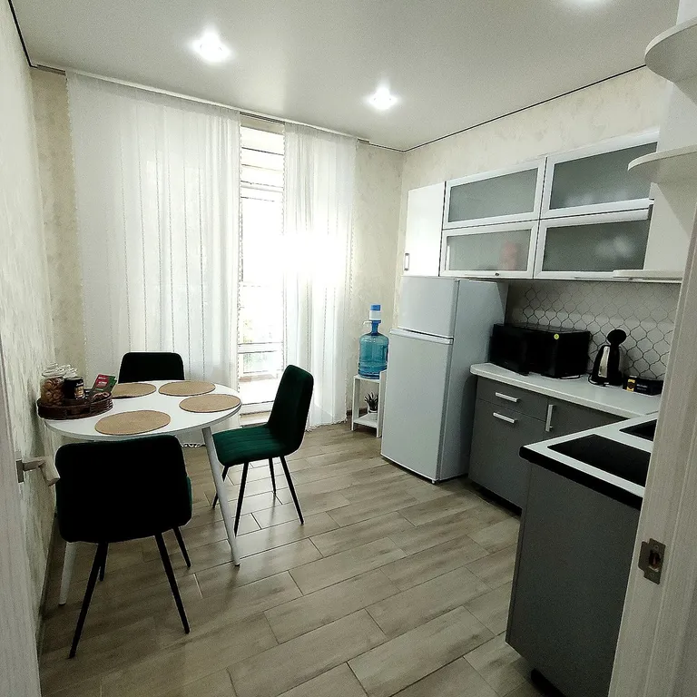 Квартира Светлая, уютная квартира в 5 минутах от М4, в Динской — Динская