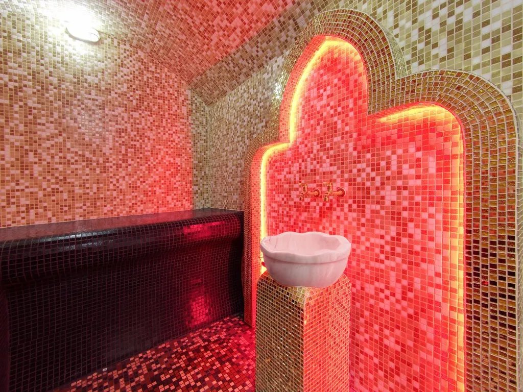 Уютный коттедж с бассейном