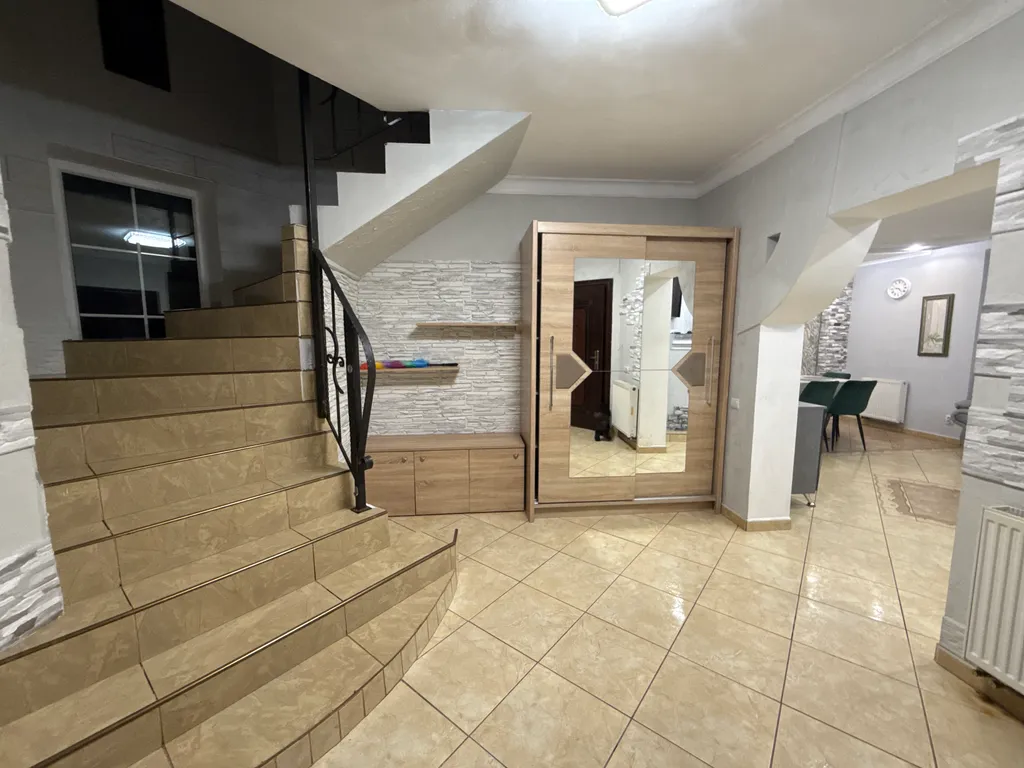 Уютный коттедж в черте города