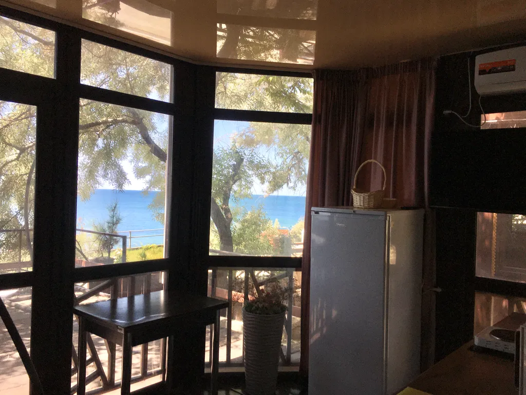 С видом на море