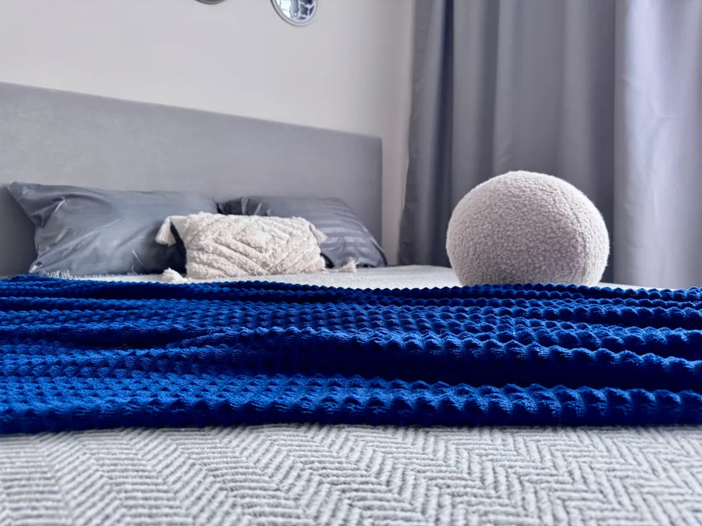 Красивая квартира с видом на озеро