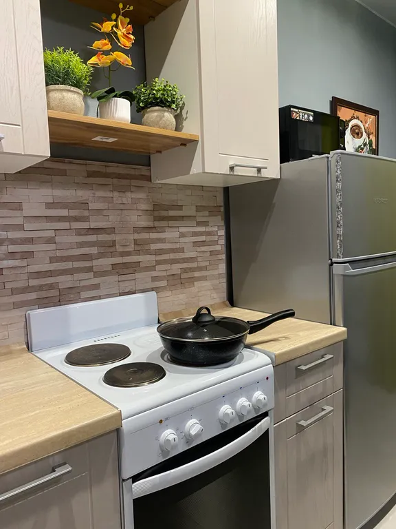 Евротрёшка рядом с метро потапово